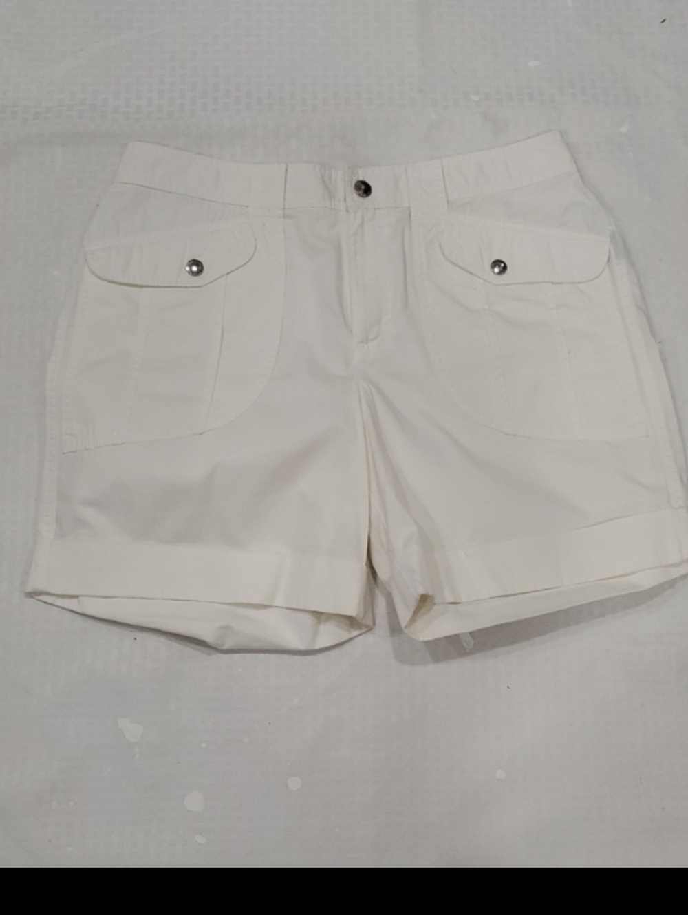 Lauren Ralph Lauren White Bermuda Pocket Shorts - Picture 13 of 13